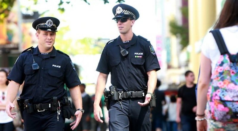 Полицейские в Австралии. Фото с сайта adelaidenow.com.au