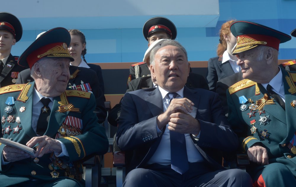 Президент Республики Казахстан Нурсултан Назарбаев во время военного парада в ознаменование 70-летия Победы в Великой Отечественной войне 1941-1945 годов.