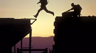 Полицейские сняли с крыши вагона поезда двоих детей в Алматинской области