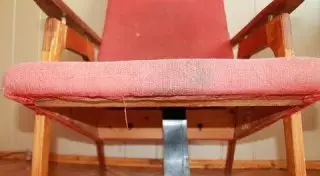 Подростка в РФ могут поместить в закрытую школу после убийства пенсионера креслом