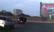 Двухлетняя девочка выпала из движущегося авто в Актау