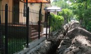 На перекопанные жилые дворы жалуются алматинцы