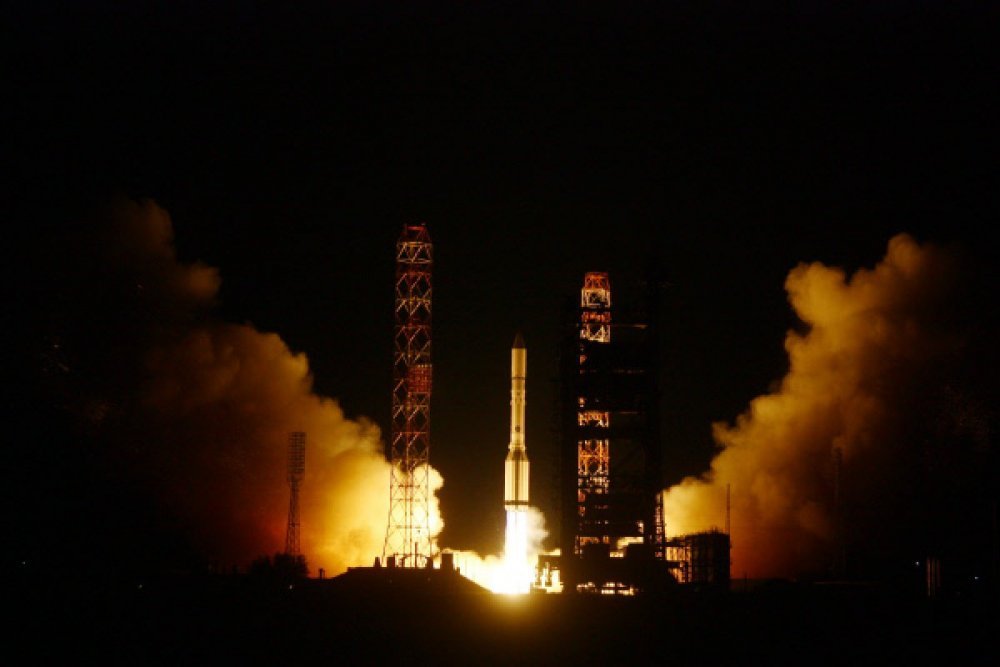 Старт ракеты-носителя "Протон-М". ©РИА Новости