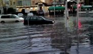 Около 60 утерянных номеров после сильного ливня нашли в Астане