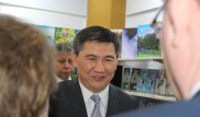 Казахстанские учебники печатают в Китае - Саринжипов