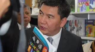 Депутаты главе МОН РК: А чем вы вошли в историю, господин министр?