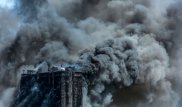 Пожар в высотке в Баку унес жизни 16 человек - люди в панике прыгали из окон