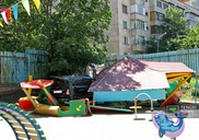 Установлена личность водителя врезавшегося в детскую площадку авто