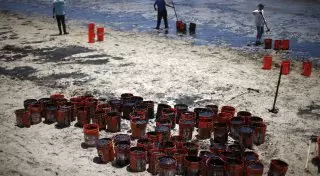 В Калифорнии объявлено чрезвычайное положение из-за разлива нефти