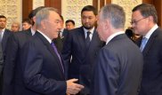 Назарбаев встретился с руководством АО "Казкоммерцбанк"
