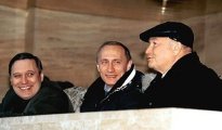 Михаил Касьянов, Владимир Путин и Юрий Лужков (март 2000 года). © kremlin.ru 