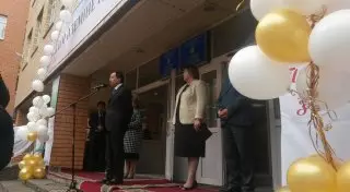 Джаксыбеков пришел на последний звонок в свою школу