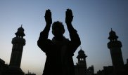 Прихожанин мечети оштрафован в Атырауской области за комментарии во время намаза