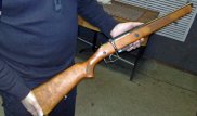 Женщина и ребенок пострадали из-за случайного выстрела из ружья на рынке в Усть-Каменогорске