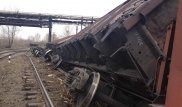 15 вагонов сошли с рельсов в Восточном Казахстане