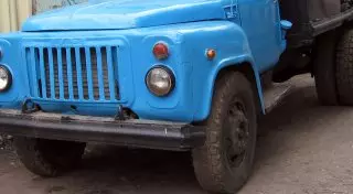 Двухлетний ребенок погиб под колесами грузовика в Астане