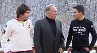 Обнародовано видео Назарбаева с повзрослевшими внуками