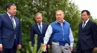 Назарбаев об Астане: ветра и пыли стало меньше