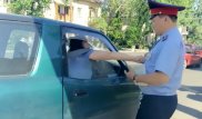 Агрессивную алматинку привлекли к ответственности за оскорбление полицейского