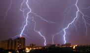 Казахстанцев предупреждают об опасностях грозы