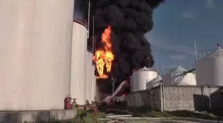 Под Киевом горит нефтебаза