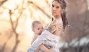 Кормите ребенка грудью везде - фотосессия