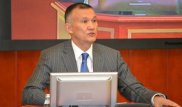 Мажилисмены "преподнесли подарок" министру юстиции РК