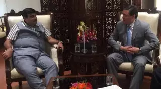 Президент КТЖ обсудил вопросы транспортного сотрудничества с Индией