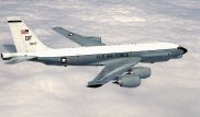 Российский истребитель пролетел в 3 метрах от американского разведчика