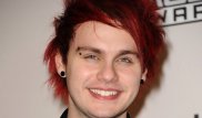 Гитарист поп-группы 5 Seconds of Summer загорелся во время концерта