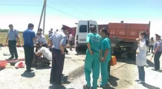 В результате ДТП на трассе Алматы - Шымкент погибли 13 человек