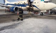 Самолет авиакомпании SCAT загорелся в аэропорту Актау