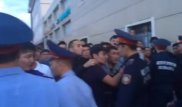 Массовая драка произошла возле рынка "Артем" в Астане