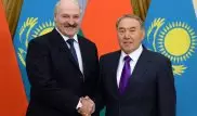 Лукашенко наградил Назарбаева орденом Дружбы народов