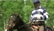 Опубликовано архивное видео Назарбаева на конной прогулке