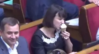 Голодная депутатка ославилась в Верховной Раде