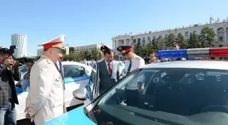 Адильбек Джаксыбеков сделал подарок столичным полицейским