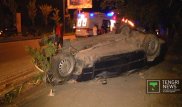 Две машины перевернулись во время ДТП в Алматы