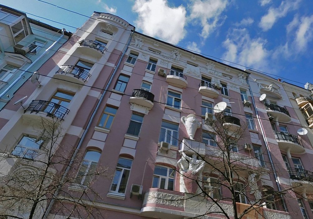 Дом в котором находилась квартира Михаила Саакашвили. Фото из сервиса Яндекс-панорамы