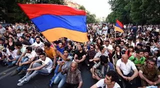 Глава полиции Армении пообещал не разгонять митинг в Ереване