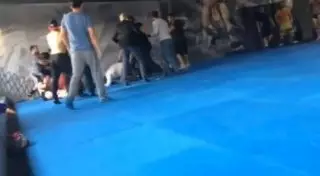 Полиция расследует инцидент с дракой в спортклубе Алматы