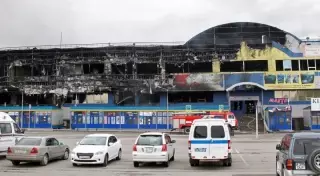 О сокрытии реальной площади сгоревшего ТЦ "Адем" заявил правозащитник