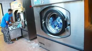 Сингапурская компания больше не будет стирать белье пассажирам поездов Казахстана