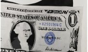 Картина Энди Уорхола "Один доллар" продана почти за 33 миллиона долларов