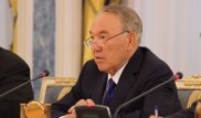 Лидер Афганистана вручил Назарбаеву медаль "Гази Аманулла Хан"