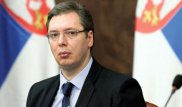 Премьер-министра Сербии забросали камнями и бутылками в Сребренице