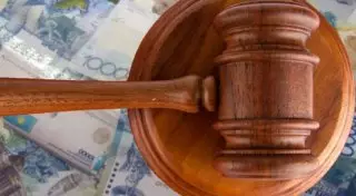 Налоговик из Актобе оштрафован на 1,5 миллиона тенге за взятку