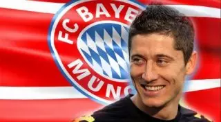 Форвард "Баварии" Роберт Левандовски слетал за хлебом на вертолете