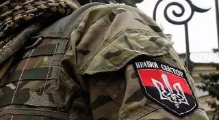"Правый сектор" грозится привезти в Киев своих бойцов