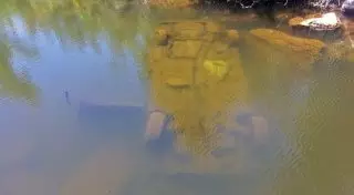 Автомобиль с трехлетним ребенком внутри затонул в ВКО